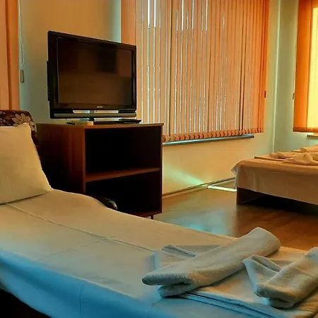 Πανσιόν Adri Νεσέμπαρ