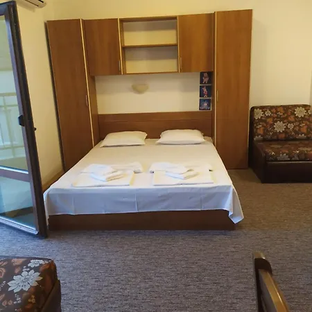 Adri Guest house 2*